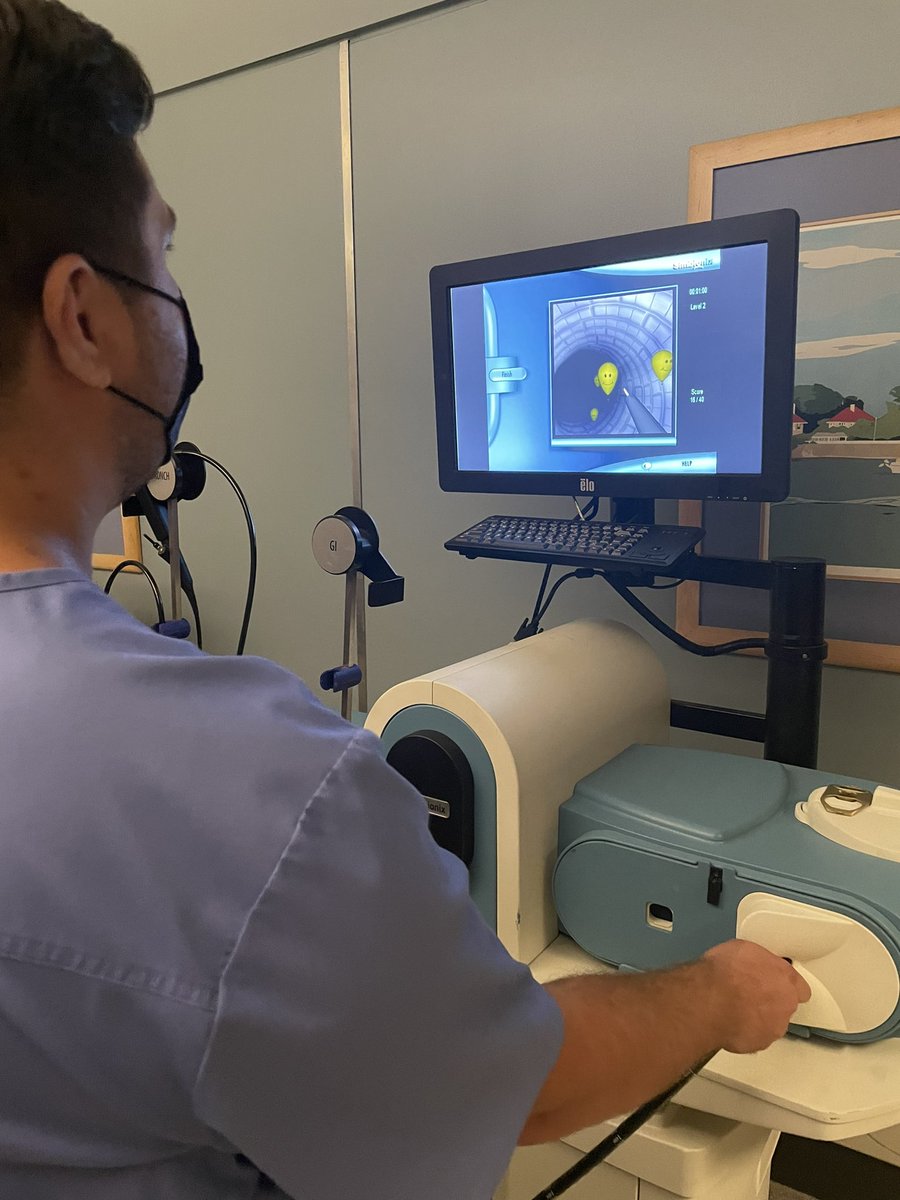 feliciapride's tweet photo. The endobubble was so hard! And it confirmed that I was not meant to be a doctor. But of course Dr. @michaeljmetzner, who helped to secure the fancy machine, and the mastermind behind the Surgical Olympics, was a pro. #GreysAnatomy https://t.co/SilixYzBaV
