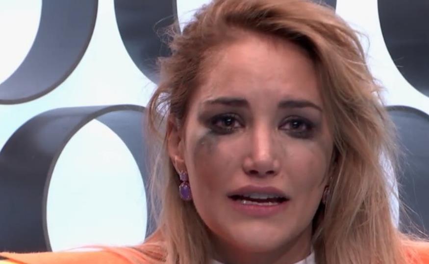 perramalditaaa2's tweet photo. Alba Carrillo descarga su rabia contra Adara y Elena a las 3 de la mañana, con tuits vergonzosos después de ver cómo una vez más, Adara es protagonista de otro realiti ,donde su madre es prácticamente inexistente
Así de esta Guisa me la imagino ahora mismo. Jajaja
#Secret70 https://t.co/H9MB7BDKi9