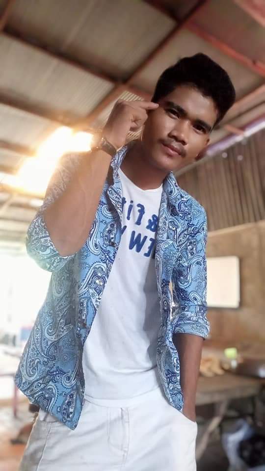 PheounL's tweet photo. ខួរក្បាលខ្ញុំកំពុងគិតអី https://t.co/UJNMUCyoal