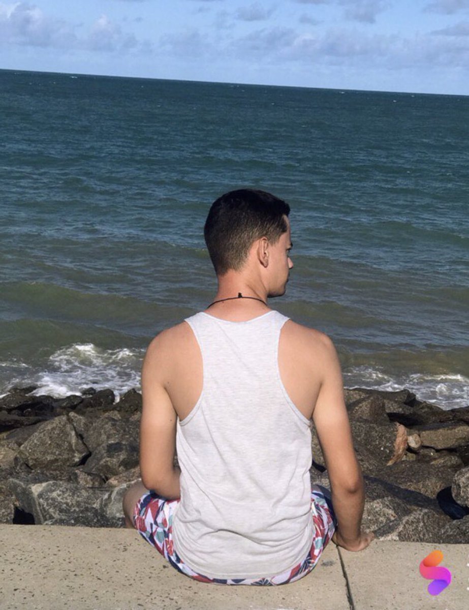 Thompson_2018's tweet photo. "Que a representatividade não seja uma tendência mas sim um padrão" 

#Vitor_Macedo
.
.
.
.
.
#modamasculina #moda #fashion #style #estilo #menbrasil #machomoda #estilomasculino #man #homem #photo #tendencia #like #frases #life https://t.co/XKlhMEbgms