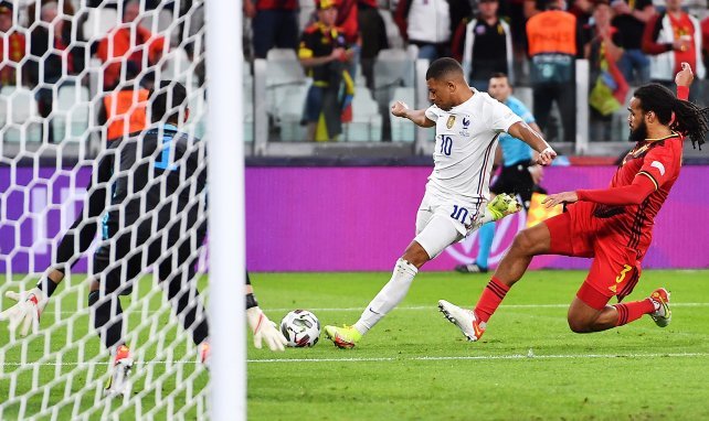 <a href="/Mediavenir/">Mediavenir</a> #Foot  #Liguedesnations 
Menés à la pause mais portés par un Kylian Mbappé étincelant, les hommes de Didier Deschamps ont totalement inversé le cours du match pour finalement l'emporter sur un but salvateur de Théo Hernandez. Un nouveau scénario frustrant pour les Diables Rouges.