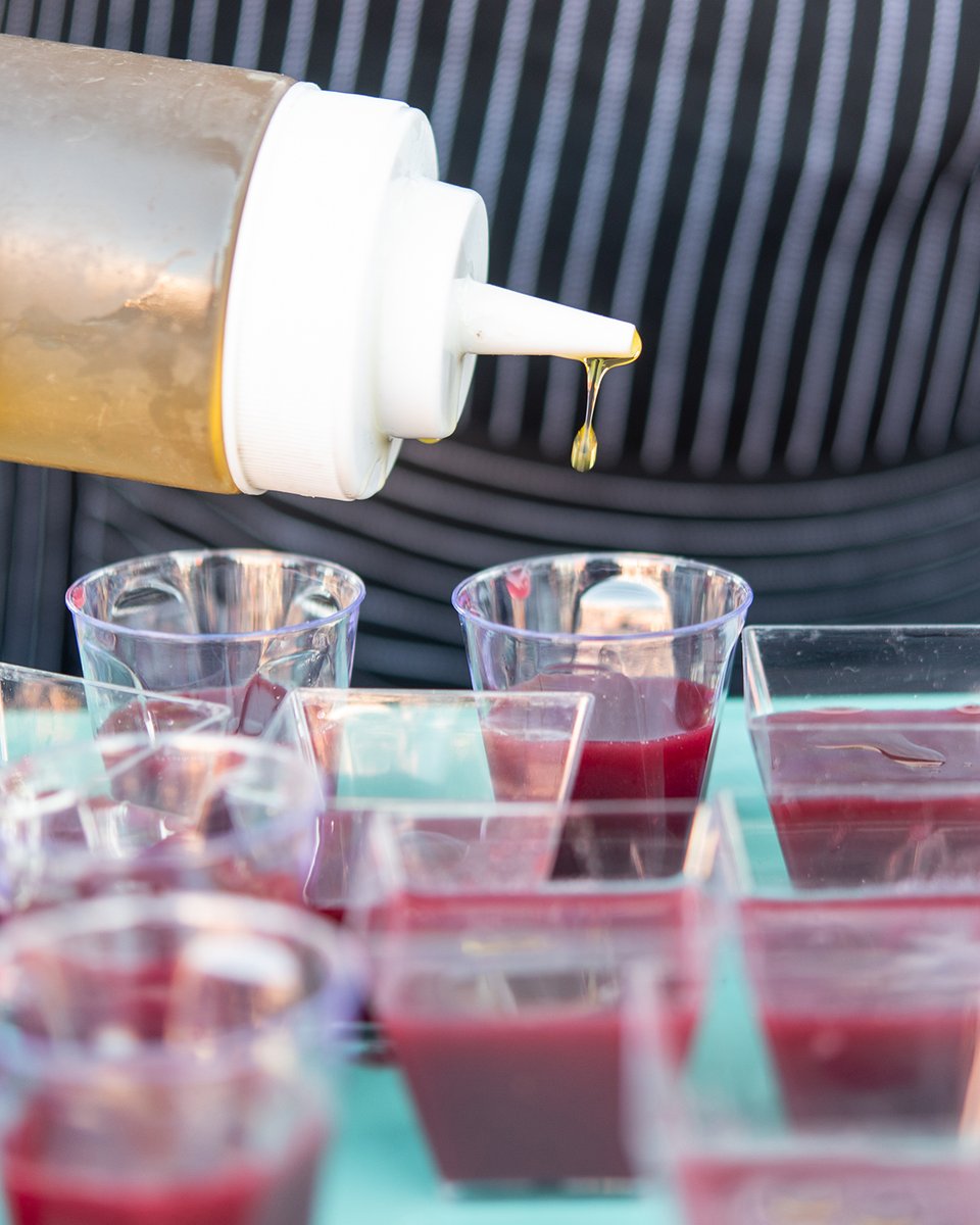 oregonberries's tweet photo. The Summer of Feast was a different kind of @feastpdx but we came together and were able to celebrate everything we love about food & our community.
π· 1&4: Aubrie LeGault π· 2: Fernando Amaro π· 3: Cheryl Juetten
#oregonberries #throwbackthursday #blackberries #feastpdx https://t.co/IhcqrN0tqz