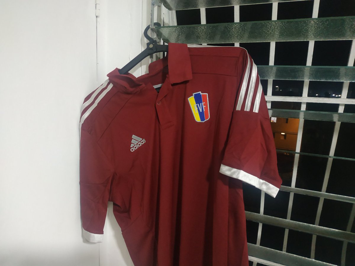 ElySaulSequera's tweet photo. Yo en este momento.

#LaVinotinto #EricRamirez #Soteldo https://t.co/dVohfSMzSo