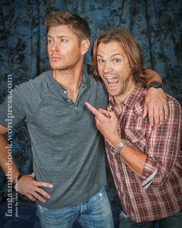 RT @J2HappyPlace: Excited for the upcoming J2 panel? https://t.co/SCH7YhvyFy