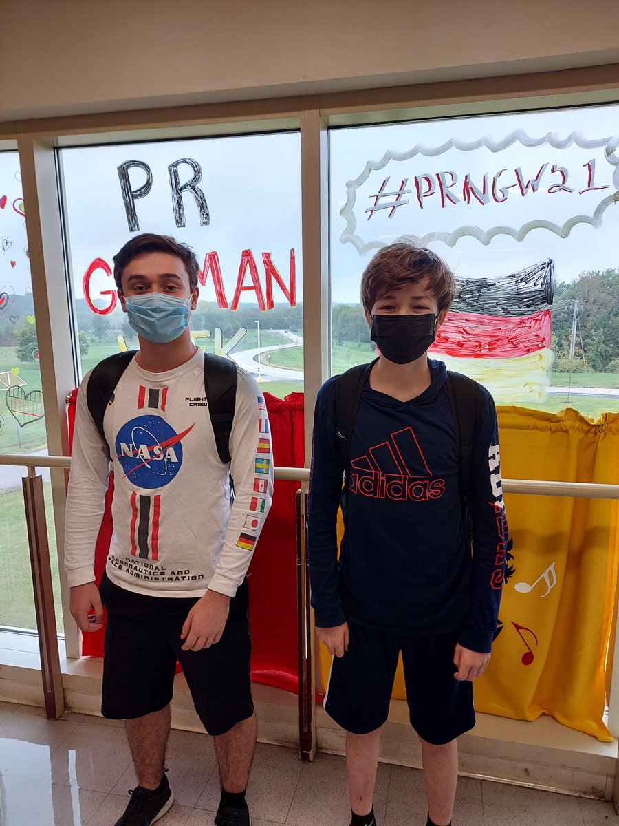 HerrProfHiggins's tweet image. #PRNGW21 Schwarz-Rot-Gold Teil 2 #learngerman @AATGOnline @SKochPR #prexperience