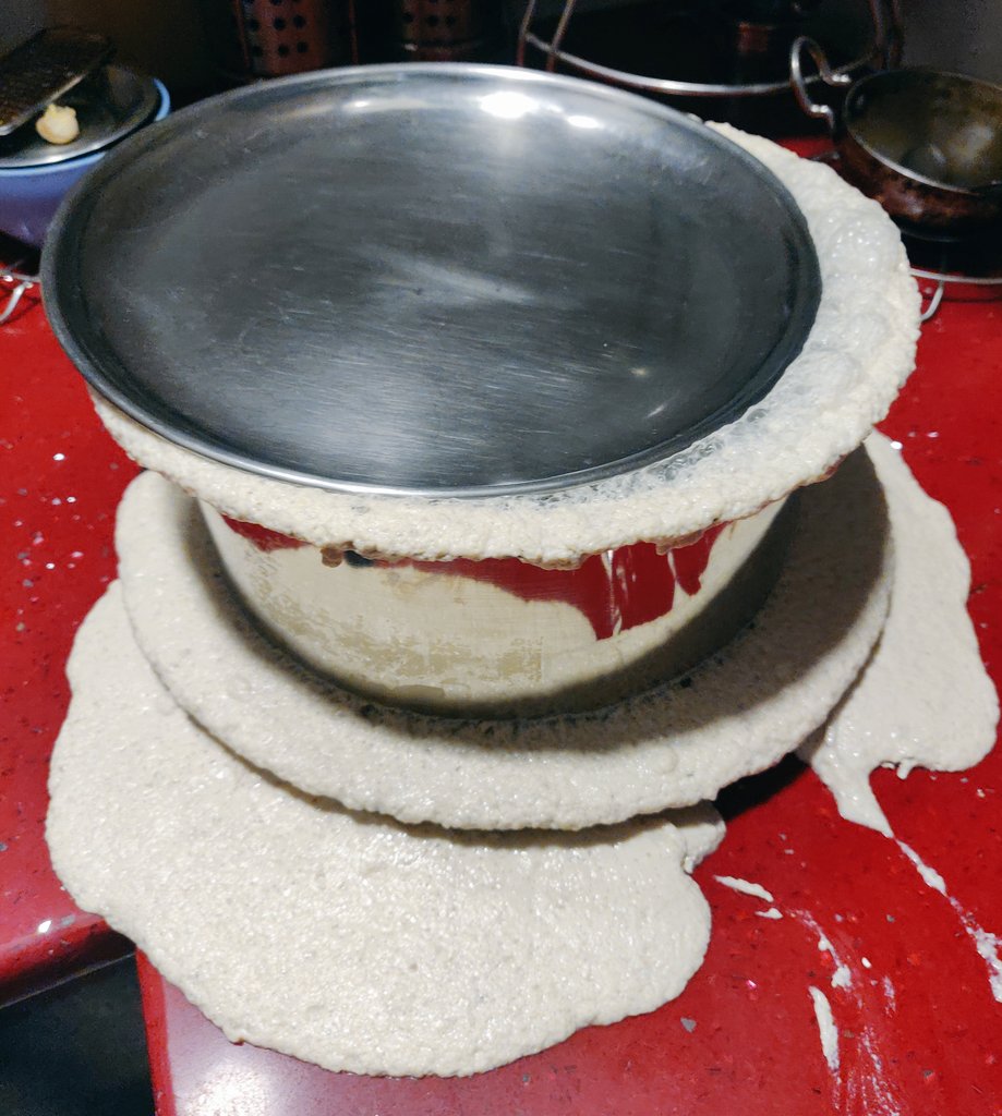 meghasvisione's tweet image. ಜೋಗದ ಸಿರಿ ಡೆಲ್ಲಿಯಲ್ಲಿ🤩
ಇಂದು ನಮ್ಮನೆಯಲ್ಲಿ ದೋಸೆ ಹಿಟ್ಟು ಅಕ್ಷಯ ಪಾತ್ರೆ ಆಗಿದೆ.😀
#dosabatter
#MeghasVisione