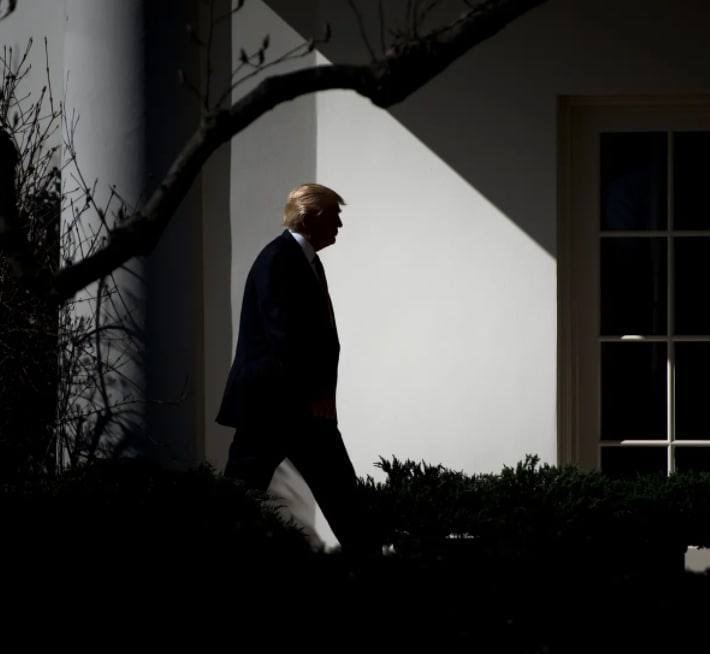 h_blough's tweet photo. @John_Barron_46 Please please bring our President Donald Trump back please 🥺🙏 https://t.co/ccGagaW5OM