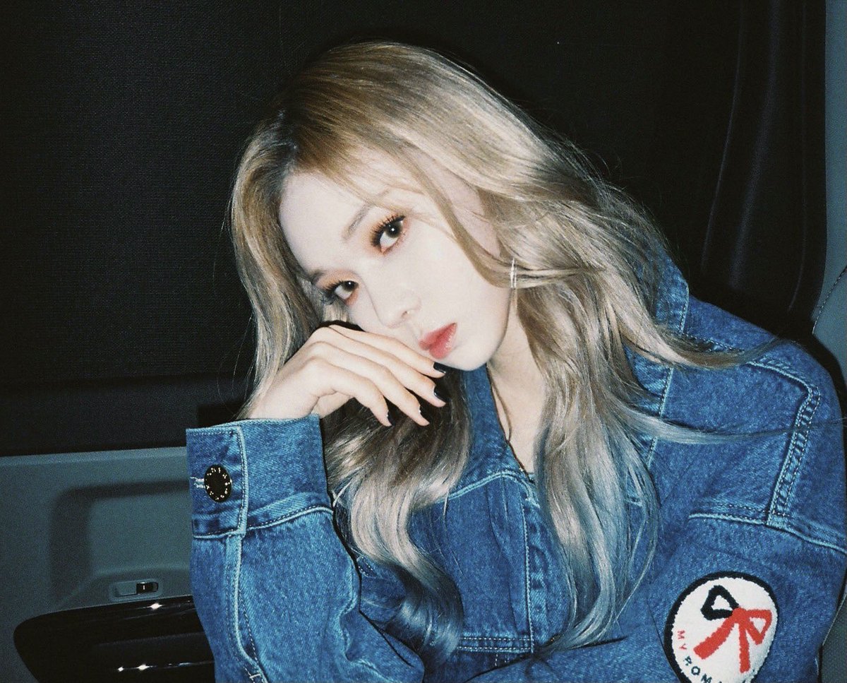 aether_tw's tweet photo. 🔮— 𝕤𝕪𝙣𝙠 𝙤𝙪𝙩 旗 𝘼𝙀𝖳𝖧𝖤𝖱 ›  #𝗞𝗜𝗦𝗨𝗠𝗜 _ 𝗽ᥣᥲyᥣist : 

¡Me encuentro más que feliz de ser parte de la #InfiniteStreamParty con el maravilloso #FirstInvasion! El álbum es súper genial chicos, me encanta ponerlo así sea para hacer actividades pequeñas. https://t.co/8SQj89TzgX