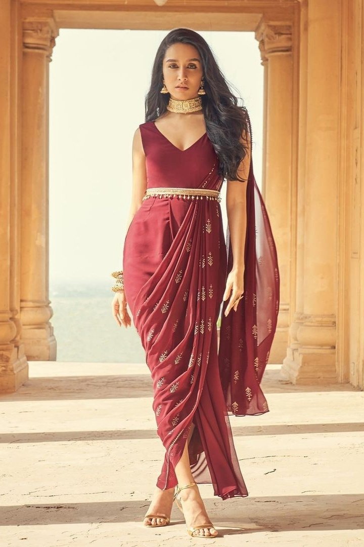 FBJXWq6VcAI01TR?format=jpg&name=medium