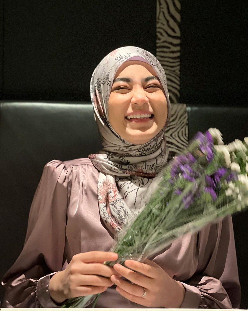 salsa270302's tweet photo. My happiness is when I see the people I care about happy, and I am very happy to see the idols I care about happy, and I hope that happiness always accompanies you my idol @UyainaArshad and I Also hope your very beautiful smile always accompanies your days Amiinn 🤲,i love u ❤️😘 https://t.co/TuLcTpYH7N