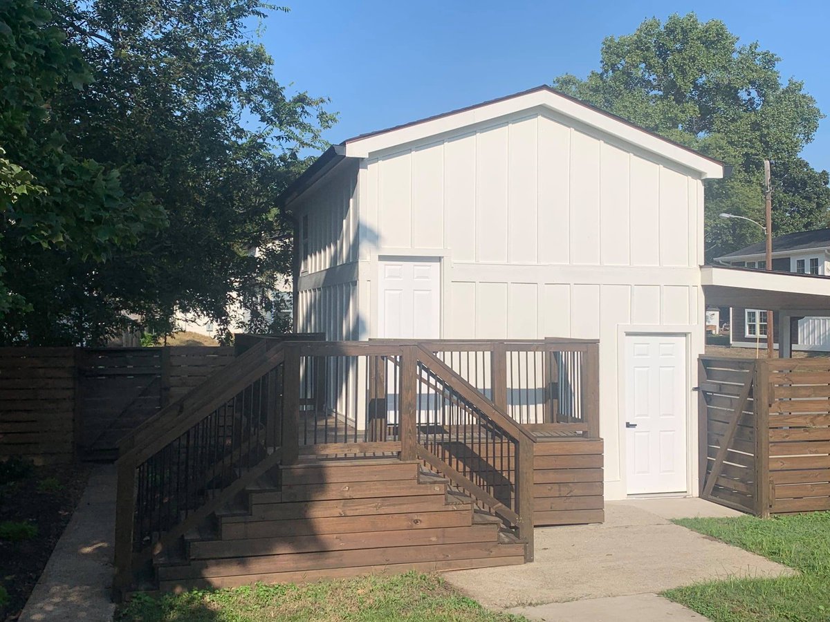 scoopnash's tweet photo. Hey @SeanForFive, Isn't this is one of yours? #MetroCouncil just out here allowing DADUs for rent to the public as homes with no kitchens? Is that how this works? Seems to be against @MetroCodes, yea? #NoFoodPrep #NoKitchenSink https://t.co/UG22nAzPfA