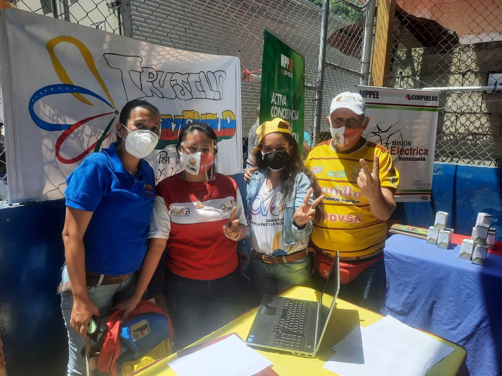 Somos Juventud Trujillana a la vanguardia, en actividad Social Comunitaria, las instalaciones gubernamentales en perfecta unión con el sector salud y educación beneficiando a más de 500 familias en sectores  del #MpTrujillo <a href="/vargas_mimou/">Alexander Mimou Vargas</a> #JuntosHacemosMás #ConElMayorCompromiso