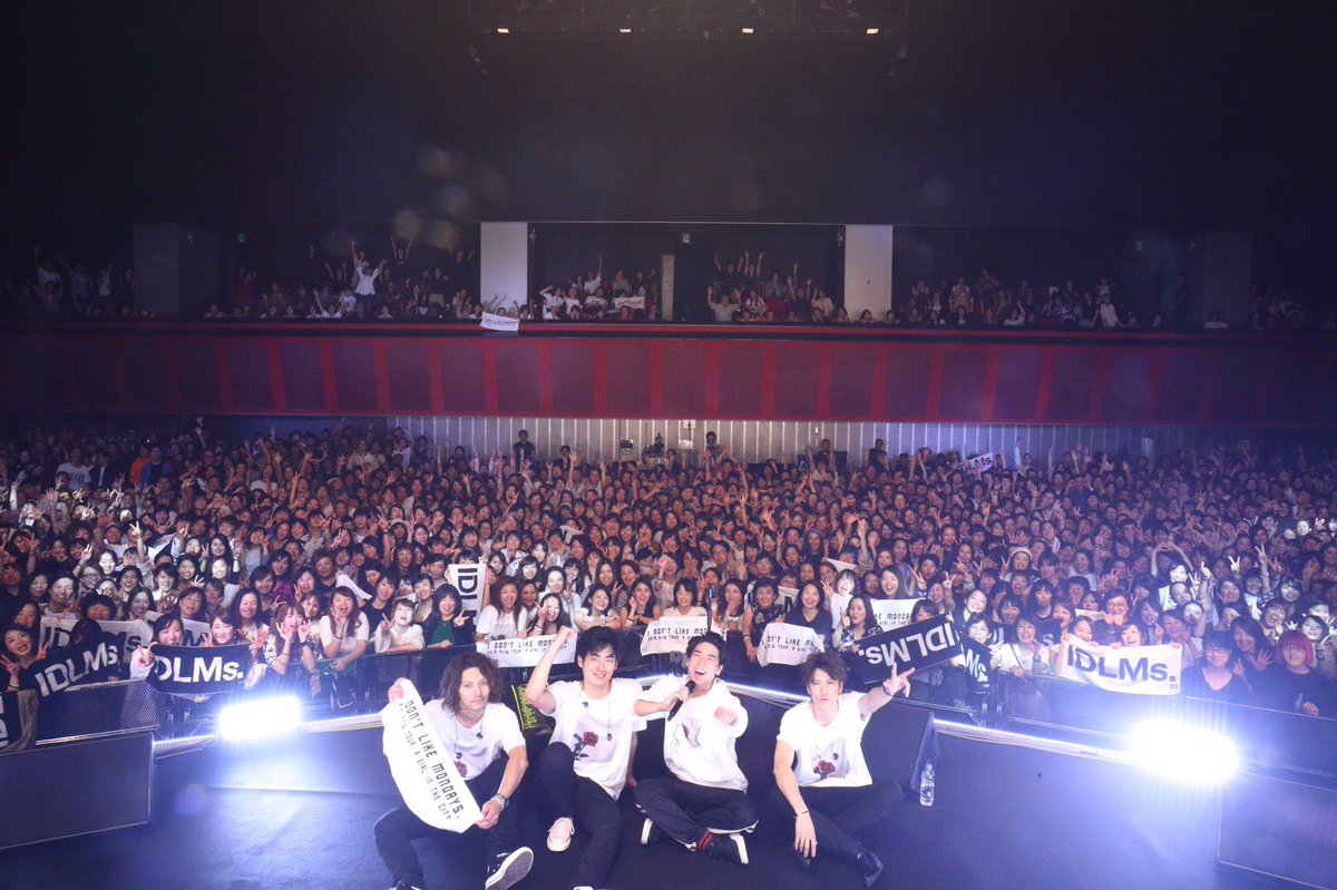 IDLMs_OFFICIAL's tweet photo. 3年前の今日もアイドラはツアー中でした🌹
🗓2018 A/W TOUR "A GIRL IN THE CITY" 東京公演
・SO BAD
▶️ https://t.co/XqyuuCulfG
・A GIRL IN THE CITY
▶️ https://t.co/nrZTV0ba82

明日は"Black Humor Tour" 埼玉公演です🔜
#BlackHumorTour https://t.co/C4h6HyPp0J