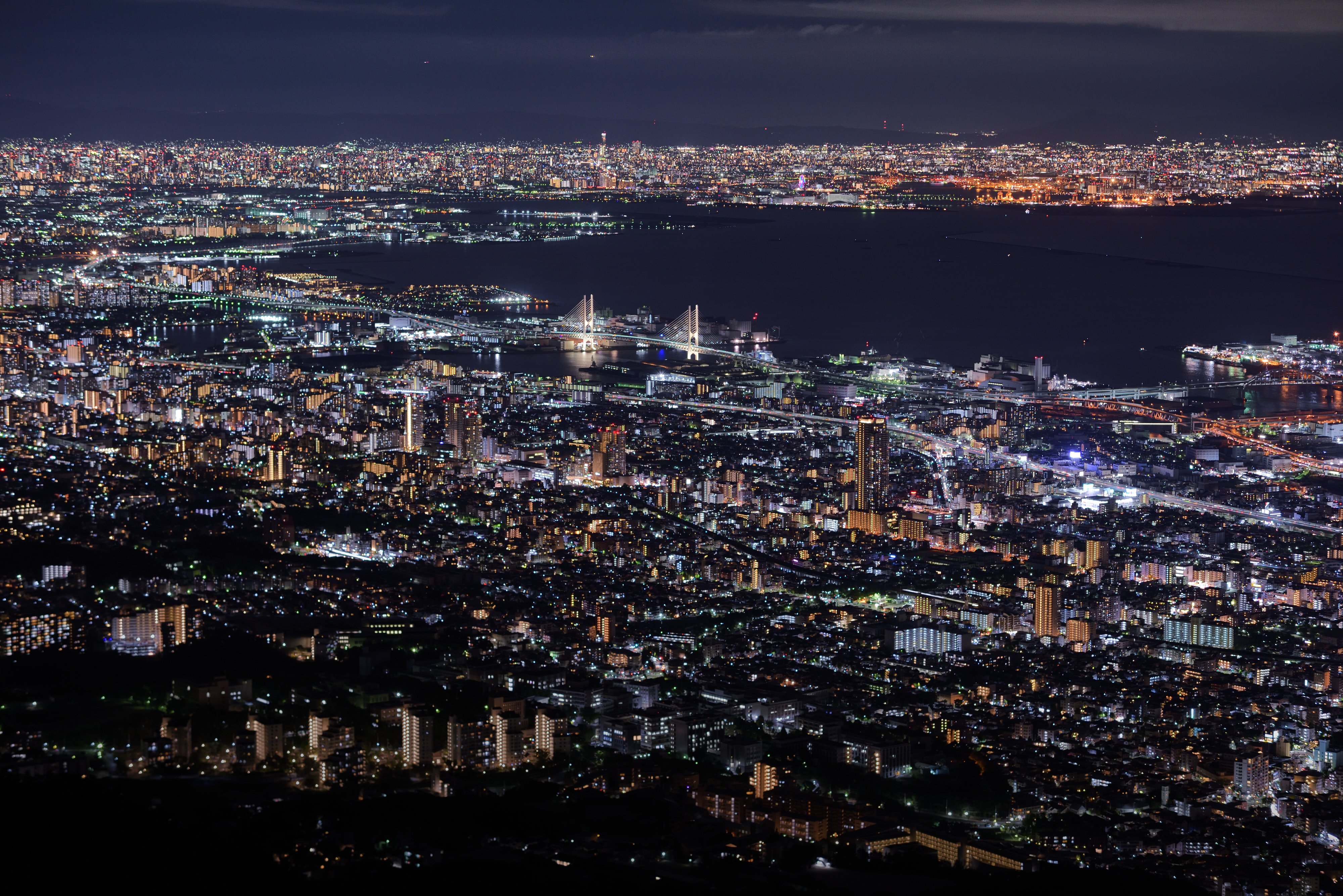 神戸市広報 今週もお疲れさまでした みなさんが 神戸の夜を今日も綺羅星のごとく輝かせています この美しい明かりがずっとこの先も灯り続けますように 神戸夜景が綺麗ですね 掬星台 T Co 2ggloplgrg Twitter