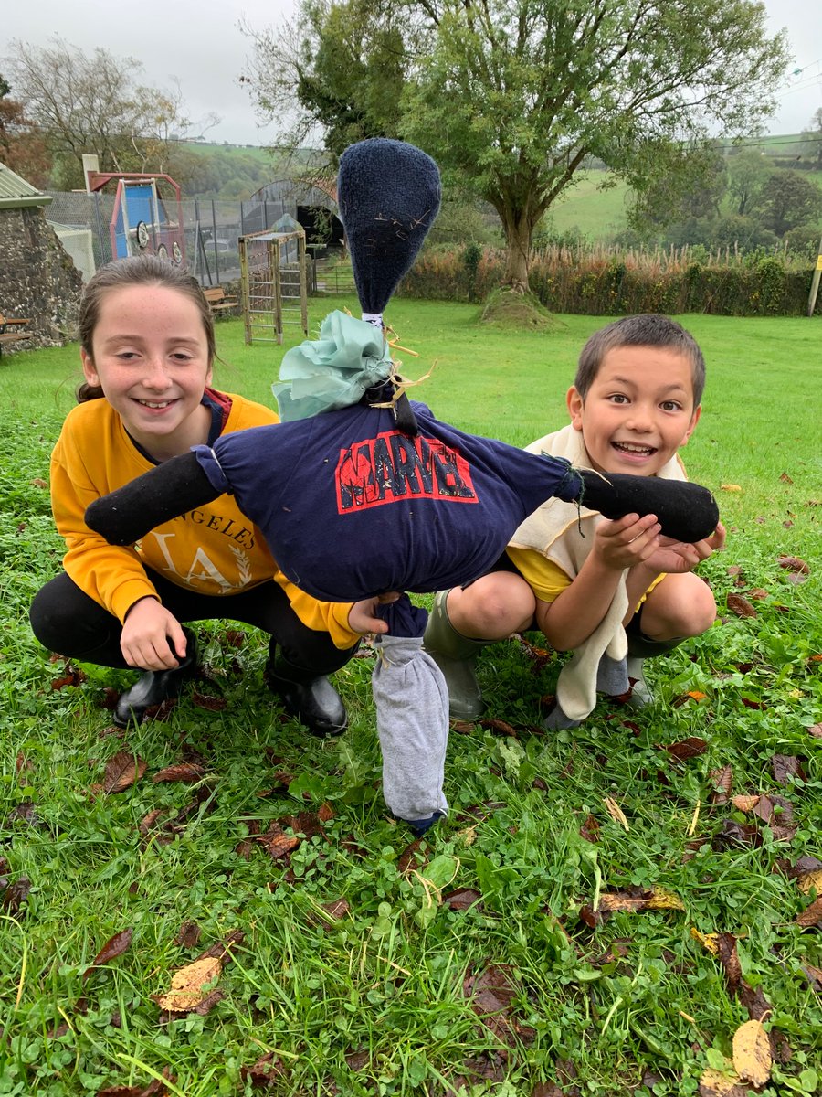 BroBrynach's tweet photo. Mwy o bwganod brain CA2 #joio #bwganbrain #cynhaeaf #gwenergwyllt 🍂 https://t.co/TK6kejUuMV