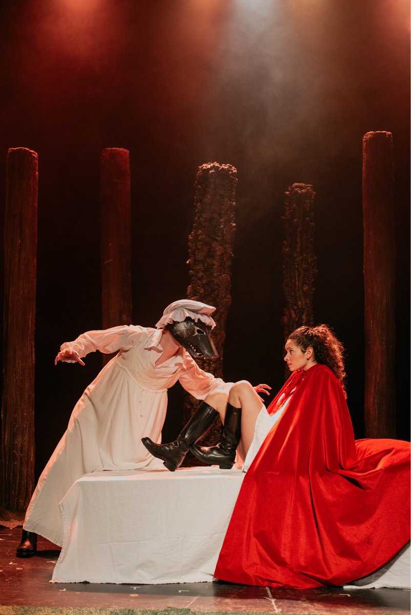 CaperuRojaMusic's tweet photo. ¡CAPERUCITA ROJA regresa a la sala 2 del Nuevo Alcalá de Madrid! Un musical ferozmente divertido para toda la familia desde el 7 de noviembre. Disfruta del espectáculo ganador del Premio Teatro Musical 2019 con -25% dto. ¡Domingos a las 16h! ⬇️

https://t.co/UNZpHEmvK8 https://t.co/tHAHrRI8is
