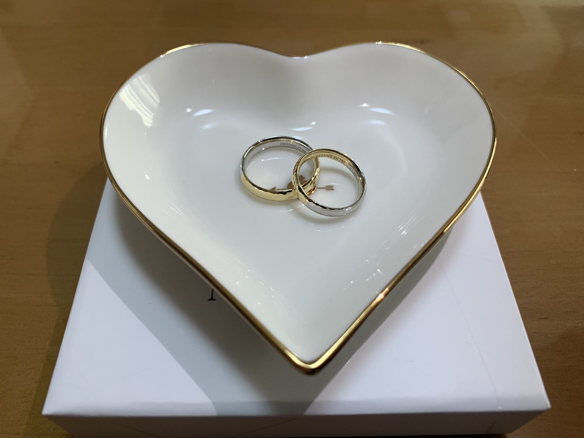 GSX50851746's tweet photo. この度、御縁がありまして
#NIESSING
#NIESSINGWEDDINGRINGSYSTEM https://t.co/2izwyjUGPD