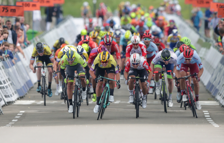 PERSBERICHT | De datum voor de ZLM Tour 2022 is bekend! Van 8 tot en met 12 juni draaien de beste sprinters ter wereld weer warm in Nederland ter voorbereiding op de Tour de France! zlmtour.nl/de-datum-voor-…