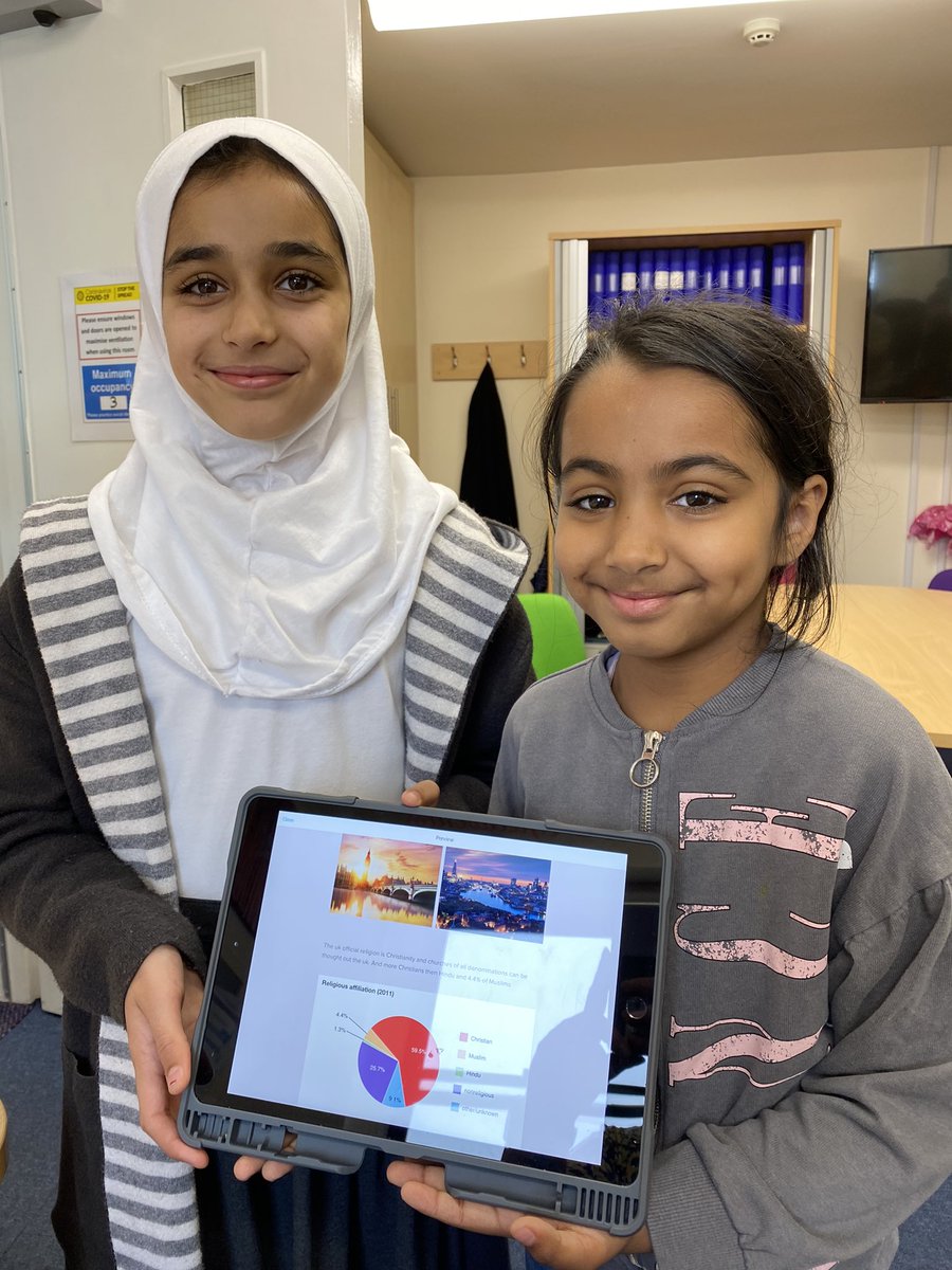 Rowlatts_TMET's tweet photo. These brilliant pupils have made their own websites all about Britain for their What Makes Britain Great topic. What a brilliant way to show off their learning and computer skills ๐๐ป #curriculum #rmcomputing #challenge #collaboration #Britain https://t.co/m01RFyHKep