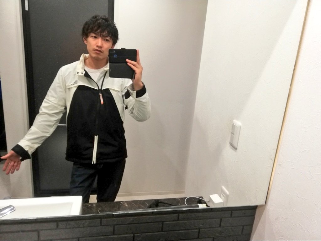 natsuki0012's tweet photo. お、お、お………子供達から春秋用にHYODのジャケットもらった………
今シーズンは着まくってやるぞぉぉおおおおおおーーー！！！！！！ https://t.co/VVxYCzoc9x