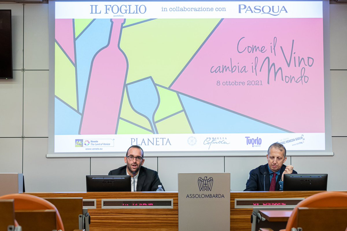 La storia del #vino è la storia dell’umanità. La storia del vino è nell’archeologia, nella teologia, nella storia dei popoli, nella storia delle religioni. Il vino è nella storia della nostra civiltà. <a href="/CamilloLangone/">Camillo Langone</a> <a href="/claudiocerasa/">Claudio Cerasa</a> <a href="/ilfoglio_it/">Il Foglio</a> <a href="/PasquaWinery/">Pasqua Wines</a>