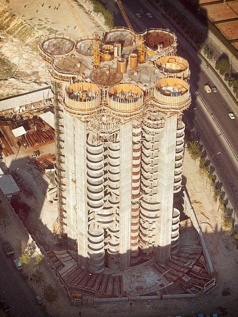 EN CONSTRUCCIÓN. Torres Blancas, 1964-68, Madrid. Francisco Javier Sáenz de Oíza.
