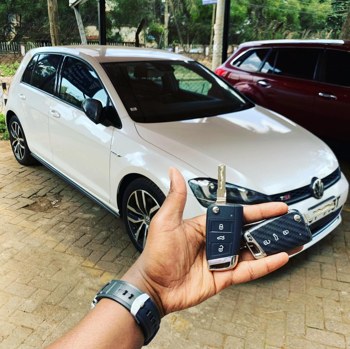 autotronixpesh's tweet image. 😲Lost your car key?
😬Locked out of your car?
🙂Need a duplicate key for your car?
Call  or text us on +254 703 888 777 
#wegotthekeys
#NickMwendwa
#TuskerOktobafest
#TuskerOktobafest2021
#HarambeeStars 
#Sautisol
#Jirongo
