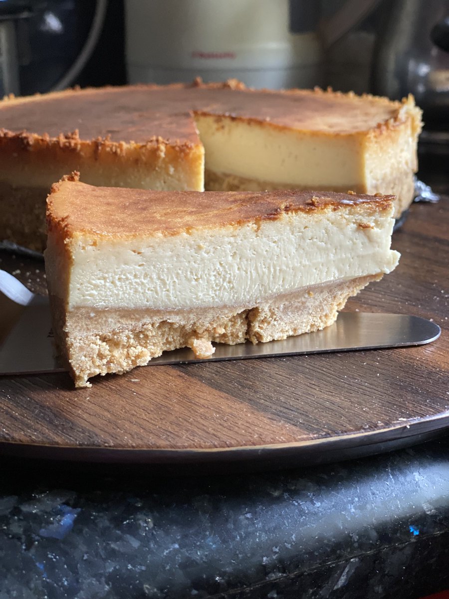 KrithikaRadhak3's tweet photo. Today’s cravings n Rich yumm bakes Classic New York cheese cake - eggless n vegetarian - Navratri special ! DM to order your delectable cheese cake ! https://t.co/wOVnDwc5uM