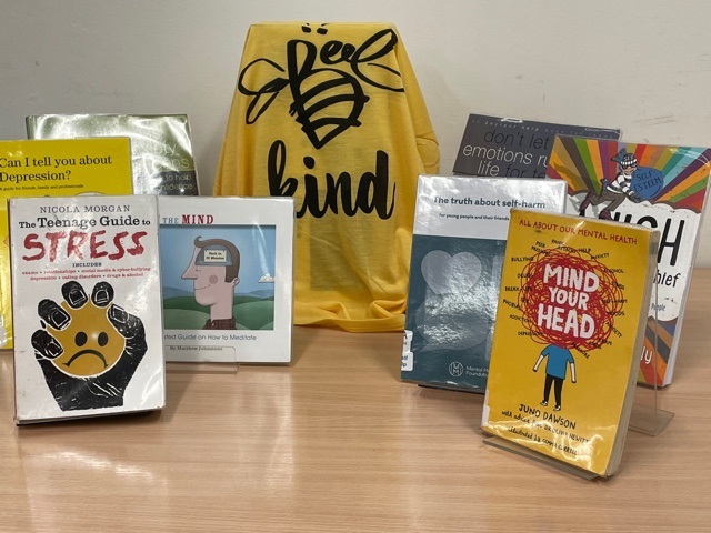 StKathsLRC's tweet photo. Supporting Young Minds and young people's mental health on #HelloYellow day, and every day https://t.co/VEOyTjeHRm