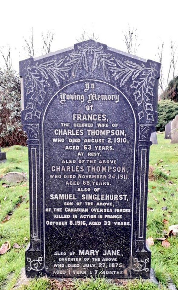 InscriptionsWw1's tweet photo. #RememberedHere
Samuel Singlehurst Thompson
Killed in action 8 October 1916 #France
Aged 33
#CanadianInfantry (Canadian Overseas Forces)
#NottinghamRoadCemetery #Derby
#WW1 #LestWeForget
Online records via https://t.co/bqGED9NUc6 https://t.co/ofQSo63teF