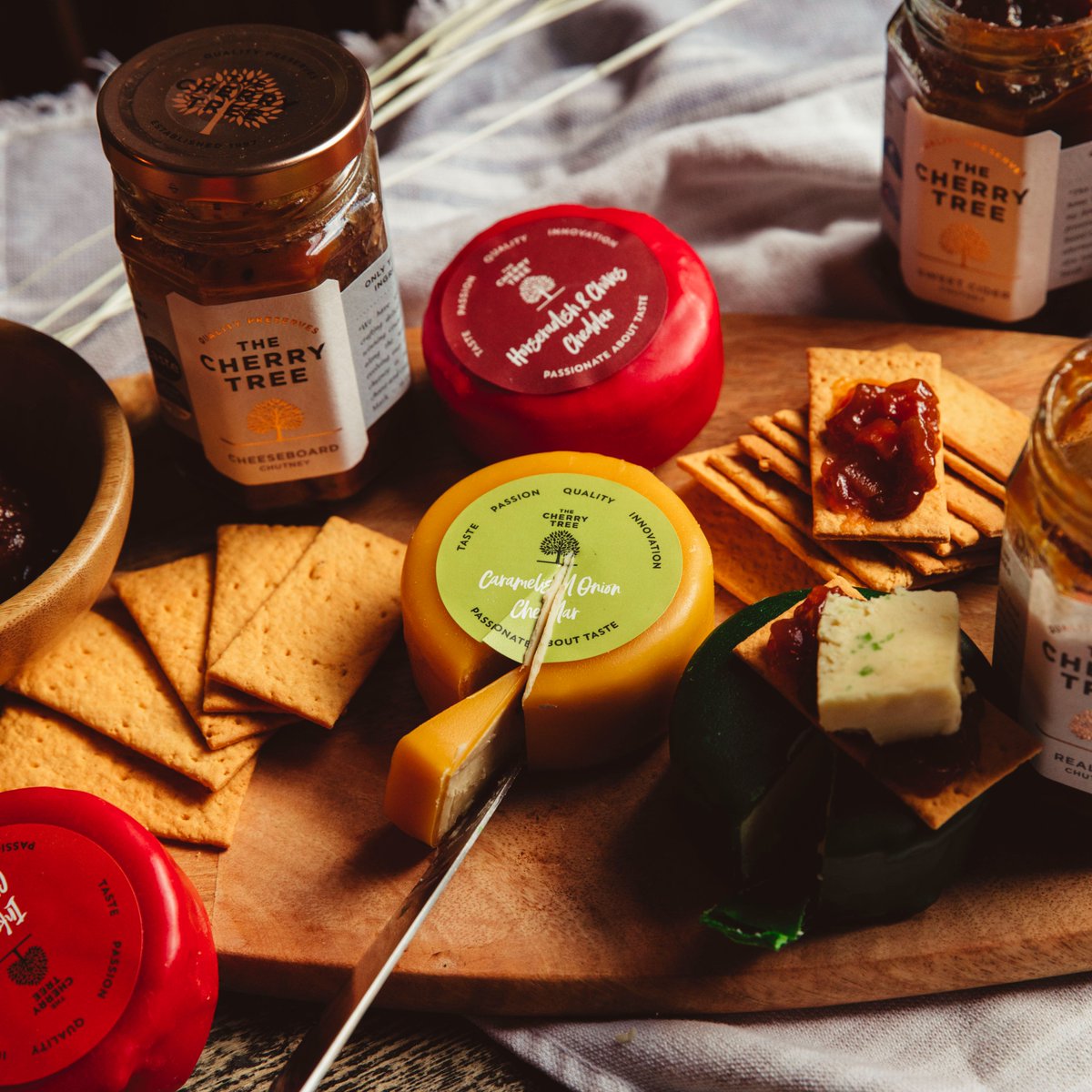 #Win Cherry Tree cheese, crackers and chutney! 🥄🧀

To be in with a chance of winning simply follow us and retweet this #FreebieFriday. 

ENDS 15.10.21. Ts&amp;Cs apply. UK only. #giveaway #competition