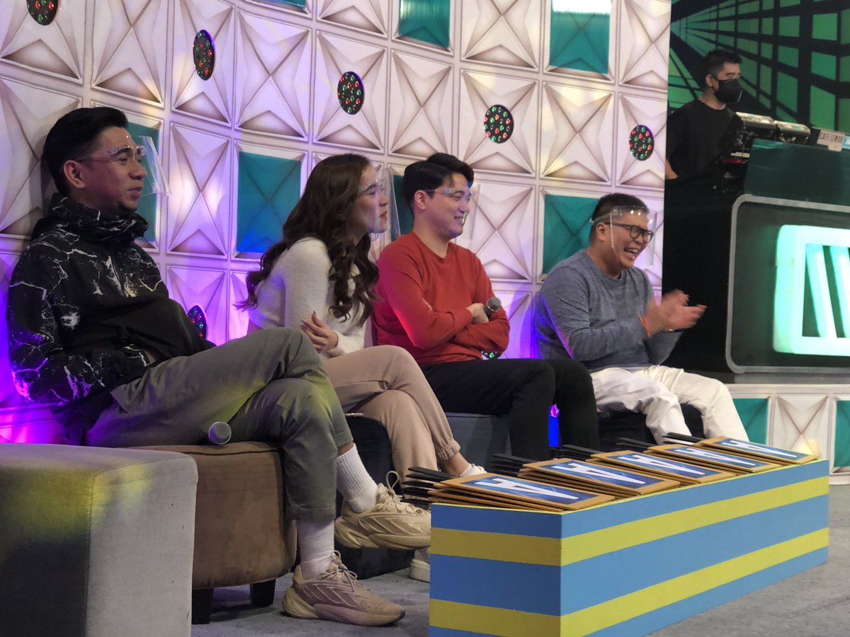 ViceGandaorg's tweet photo. itsShowtimeNa: #ShowtimePollParty 
MADLANG PI-POLL https://t.co/TKbEEaMX4r
