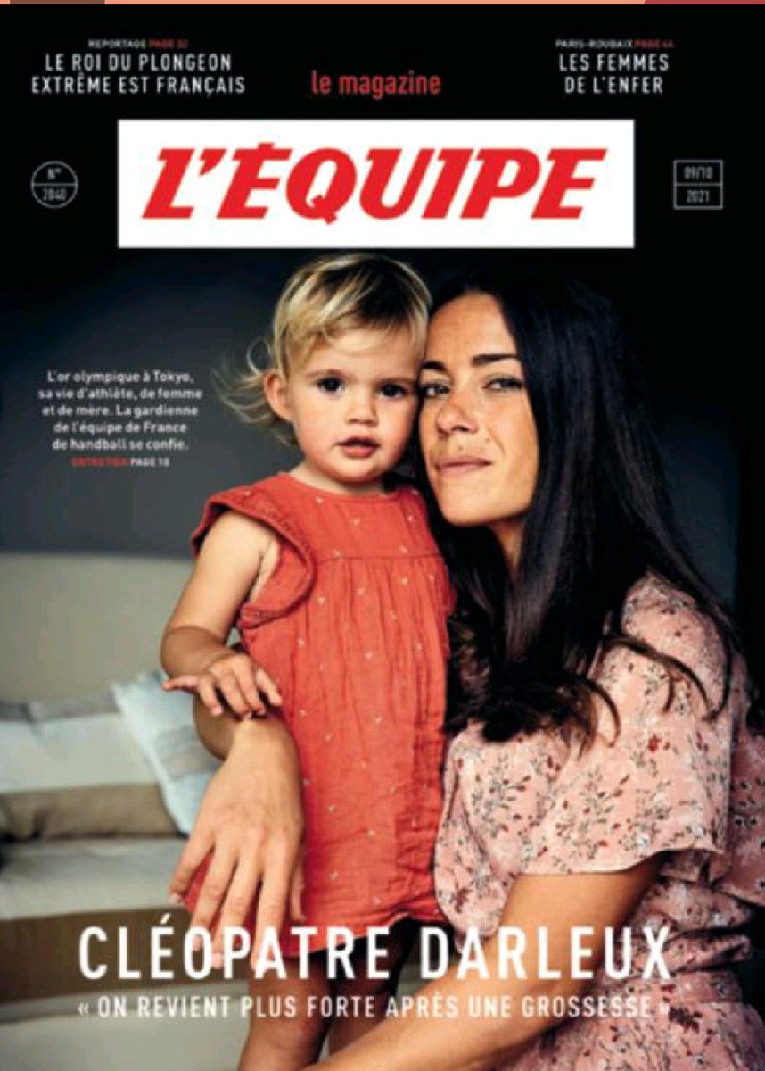 🇫🇷 <a href="/CleoDarleux/">Cléopatre darleux</a> est en Une ce WE de <a href="/lequipe/">L'Équipe</a> Magazine avec sa petite fille Olympe 🤗