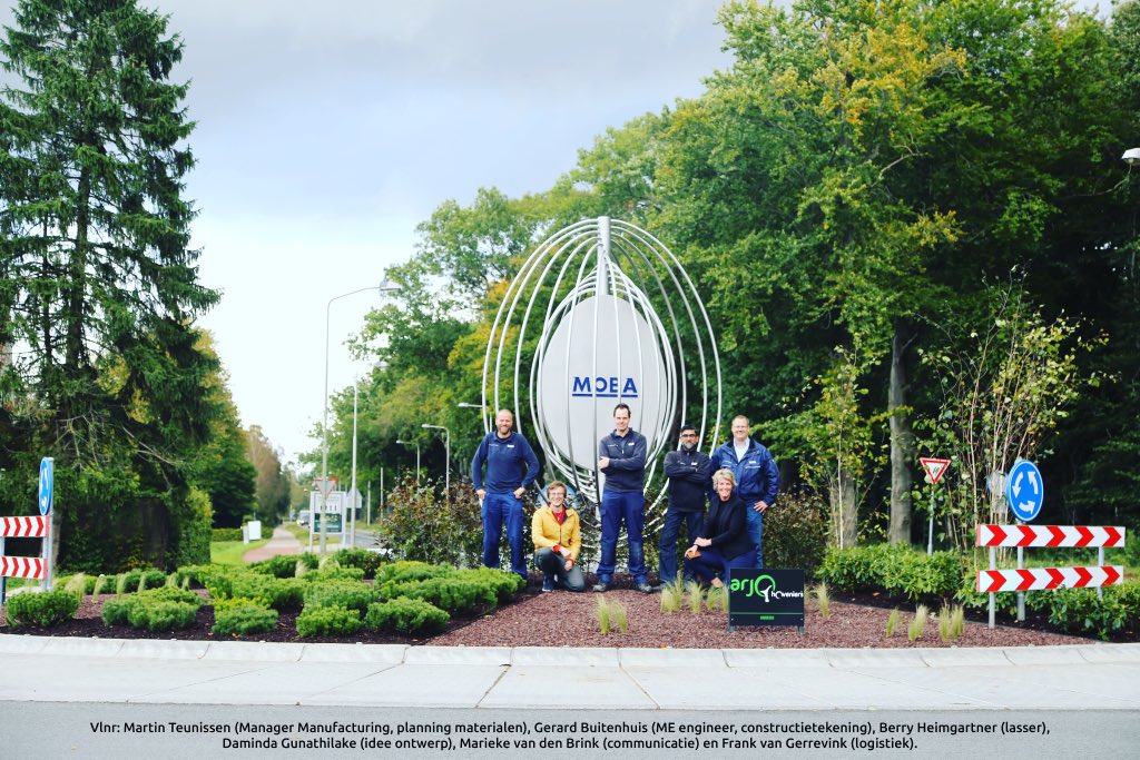 Mooi nieuws op wereld eidag! Wij hebben een rotonde geadopteerd aan de Stationsweg in Barneveld! #egggradingmachines #mobarotonde #togetherwemakemoba