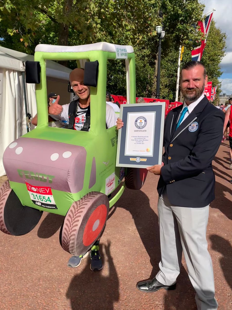 kfcgross's tweet photo. @RunComPod just listened to your London podcast. Well done Rob great run! Thought you’d like to know that the tractor became a world record holder on Sunday and no chaffage in sight! https://t.co/mFqewYSw4B