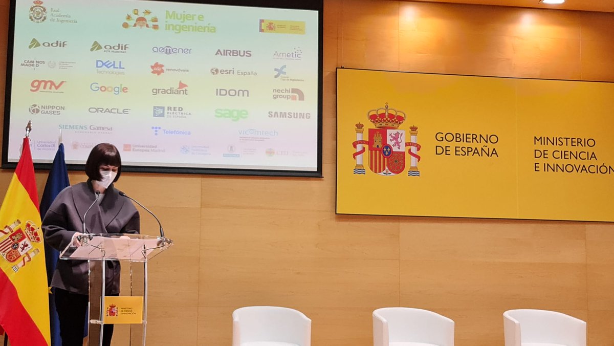 AMETIC_es's tweet photo. 🔴Puedes ver aquí la clausura de la V edición del programa ‘Mentoring de Excelencia’ del proyecto 
@Mujeringenieria de @RAI_Ingenieria, en el que participó ayer @AMETIC_es con 10 mentees mujeres, 8 empresas y mentores 
Clausuró @DianaMorantR @educaciongob 
https://t.co/58ahXEXEJs https://t.co/zdxbFZK3jr