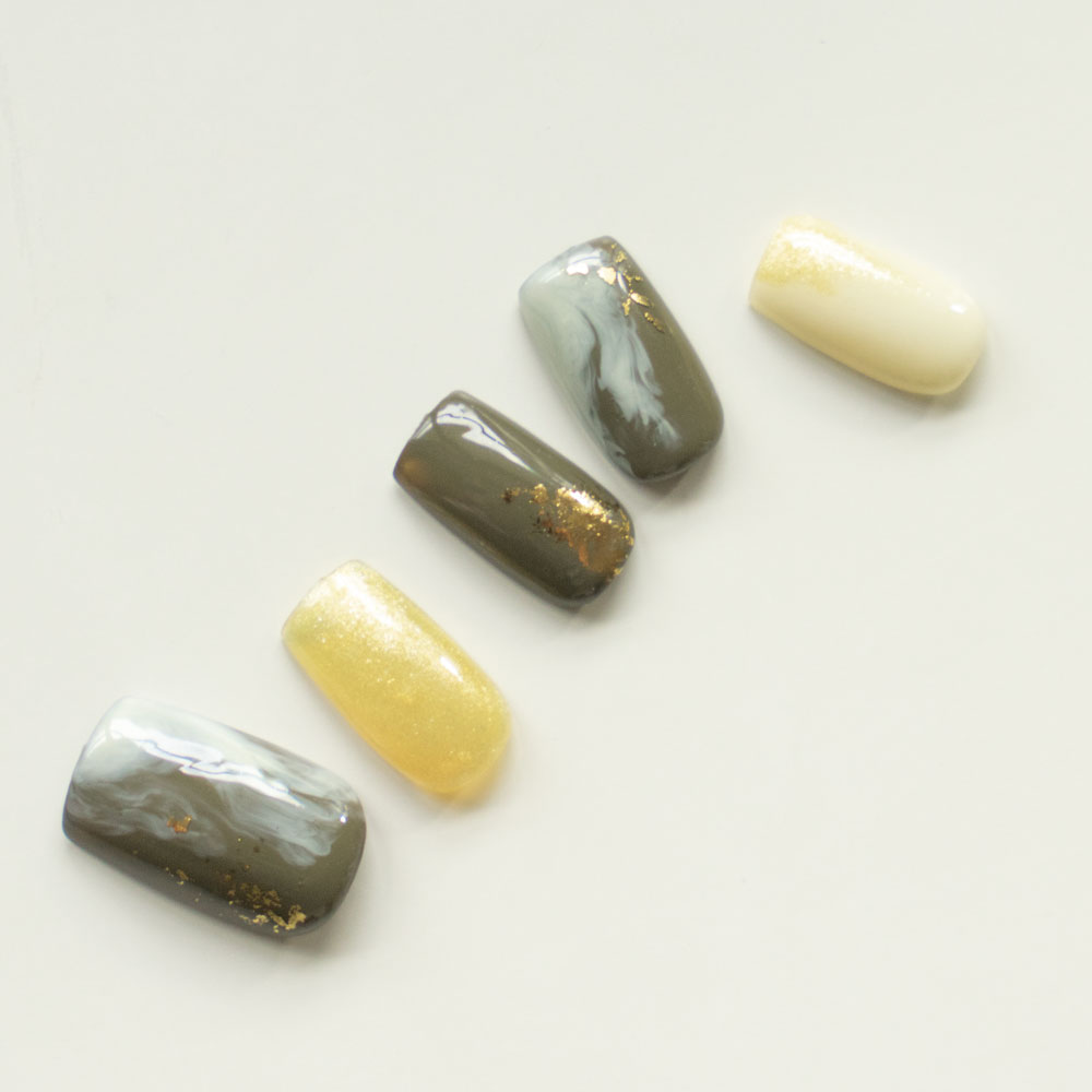 フォロー＆RTで「四季彩まといネイル」当たります😆
「深蒸し茶」「風光る」「霞立つ」の3色です🍵✨
ご応募は10月15日正午まで💘