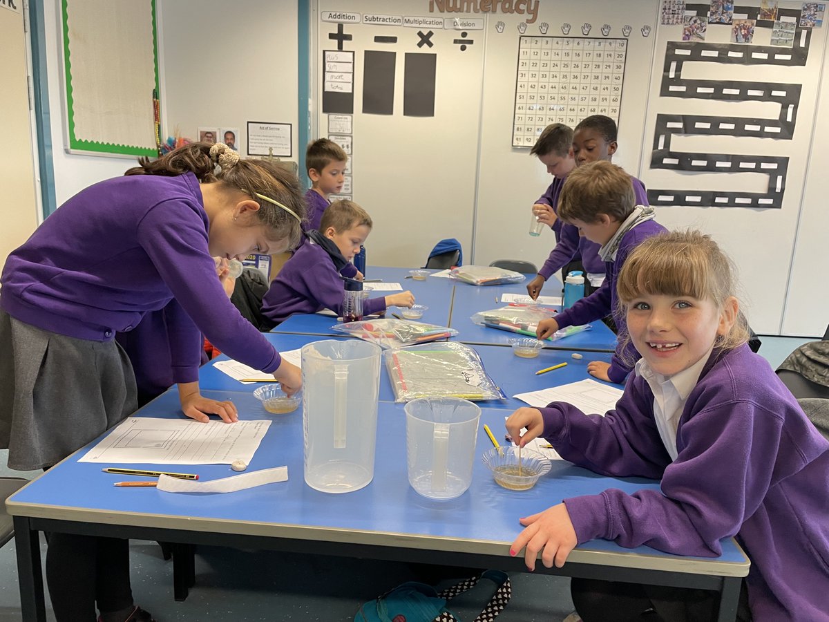 P4/3 have been investigating  different types of microbes. This week we carried out an experiment to investigate how soap works. Here are some of our microbiologists hard at work. <a href="/stjosephsedin/">St. Joseph’s RC PS</a> @StJosephs_P4_P3