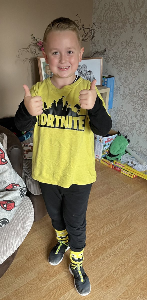 shazbaker2009's tweet photo. @LockiesCPS Noah is ready for yellow day 💛💛 https://t.co/MEcNE94L22