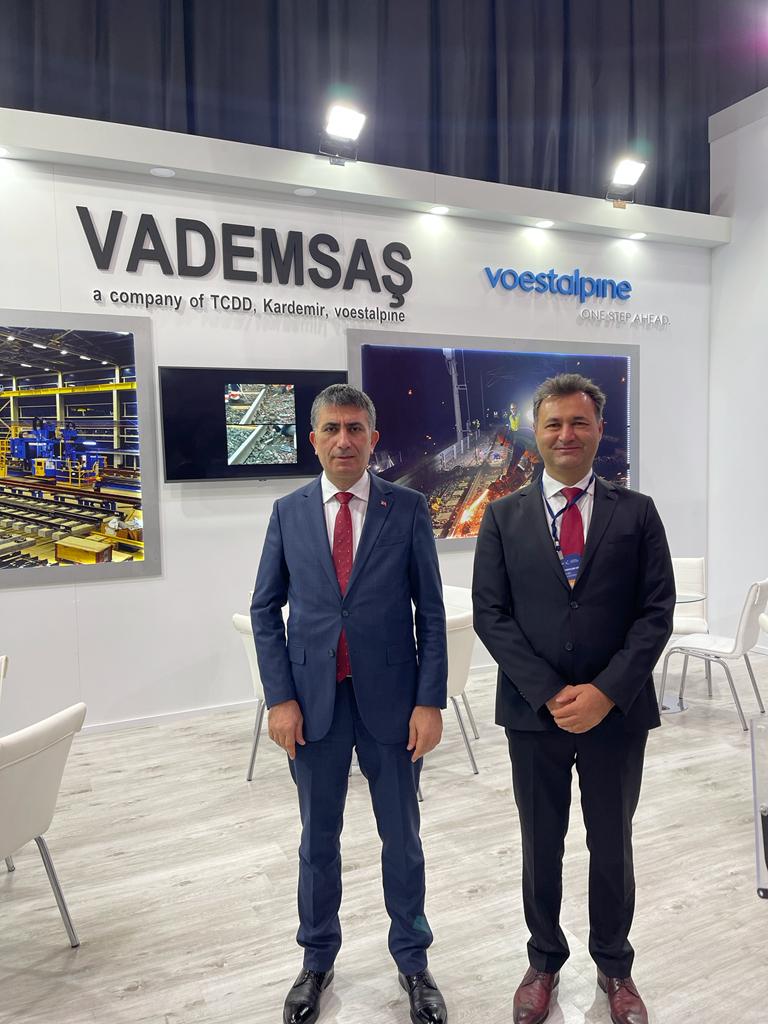 TCDD Genel Müdürü Sn. Metin AKBAŞ standımızı ziyaret etti.

TCDD General Manager Mr. Metin AKBAŞ has visited our stand.