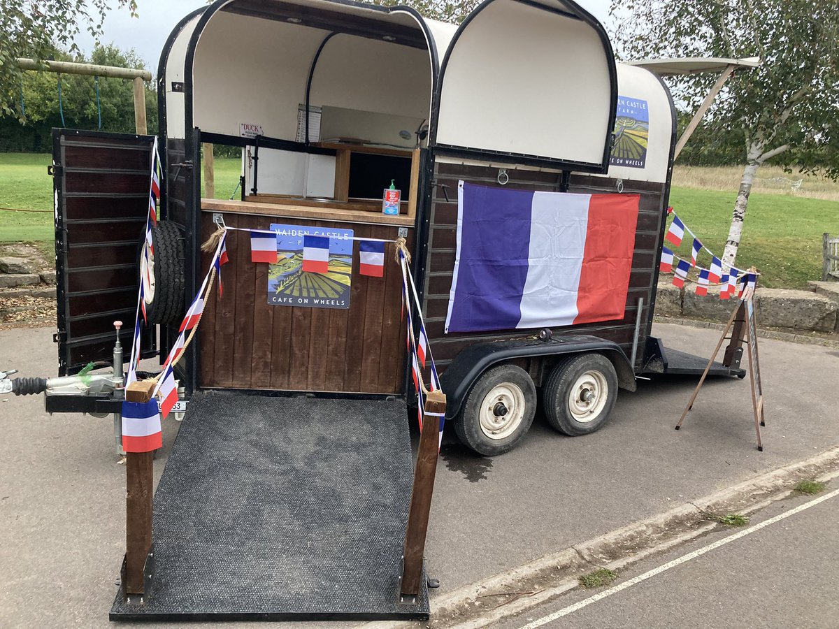 Nelkcarps's tweet photo. All set for our #InspiredToLearn French Harvest Cafe! Thank you @HazelHoskin for the loan of Maiden Castle Farm’s Cafe on Wheels! https://t.co/lvWFlBYMX3