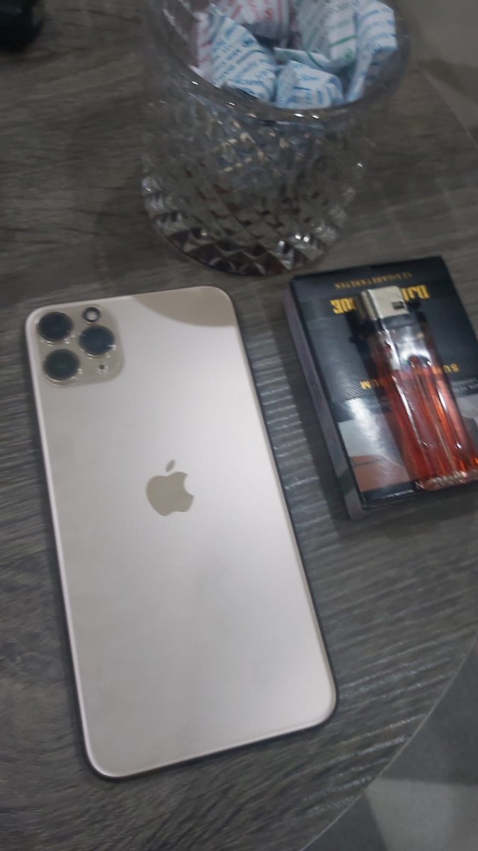 Percuma hp mahal kalo gak ada yang chat sayang mblo