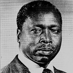 Dmainakibe's tweet photo. Mzee #Moi the man aliaga (pease and blessings be upon him) but the Nyayo Philosophy and principles live on through me and all the children educated in his 24 years as president.
#FuataNyayo and together we can achieve #ProsperityForAll @UNCTAD 
Its like he never died😎 https://t.co/qolRFIrmaz