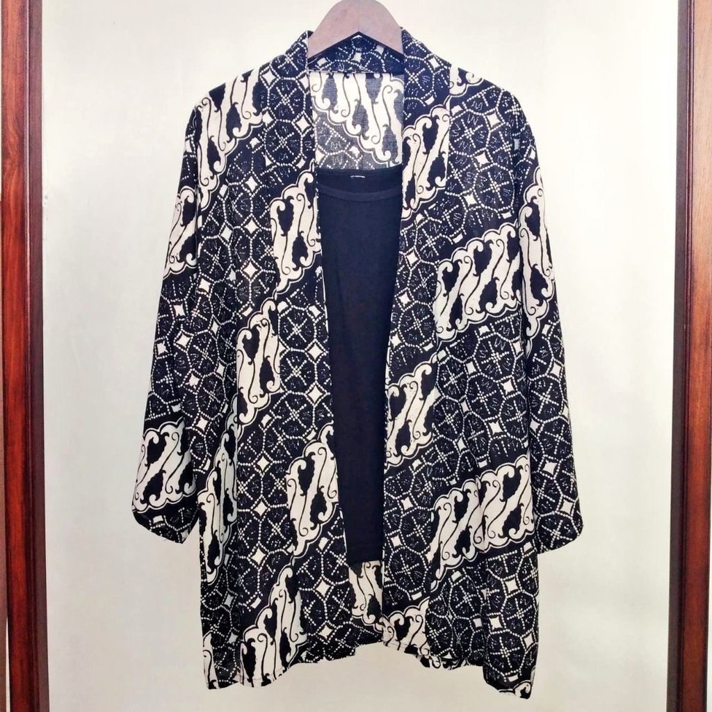rade_efp's tweet photo. Silakan bagi yang masih berminat.

#outerbatik (#batikcap) berbahan paris, 175k. Berikut ini motif yg masih tersedia:

Mari japri WA https://t.co/KTKBg8bJcN https://t.co/Ymlxl3slwb