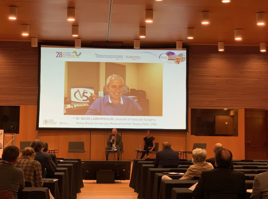 FlebologiaSEACV's tweet photo. 👉 En estos momentos tenemos la Conferencia Magistral "Progression of chronic venous disease and implications for treatment" a cargo de Nicos Labropoulos desde Nueva York.
#flebologia #Linfología #seacv #cefyl #venousdisease https://t.co/weosBKiP3U