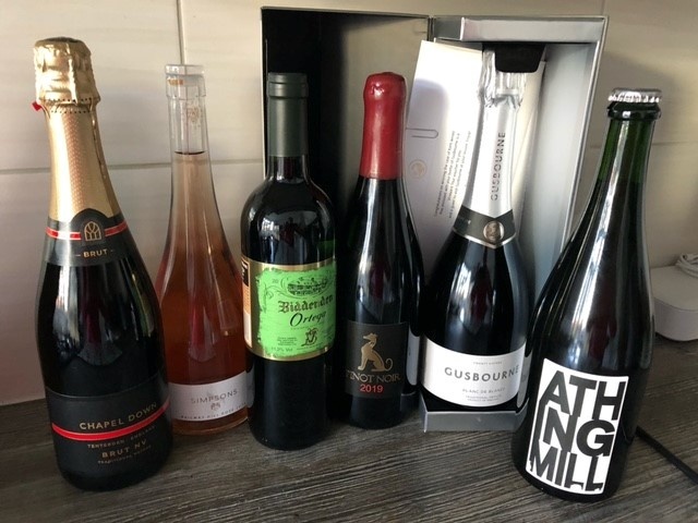 Congratulations to Margaret, winner of our Last of the Summer Wines prize draw! Margaret will be sharing her local wines with the girls at children's cancer charity <a href="/myshiningstaruk/">My Shining Star Children’s Cancer Charity  🌟</a>. 
<a href="/BiddendenVine/">Biddenden Vineyards</a>, <a href="/ChapelDownWines/">Chapel Down</a>, <a href="/CharlesPalmer_/">Charles Palmer</a>, <a href="/gusbourne/">Gusbourne</a>, <a href="/simpsonwine/">Simpsons Wine Estate</a>  <a href="/Tillinghamwines/">Tillingham</a>