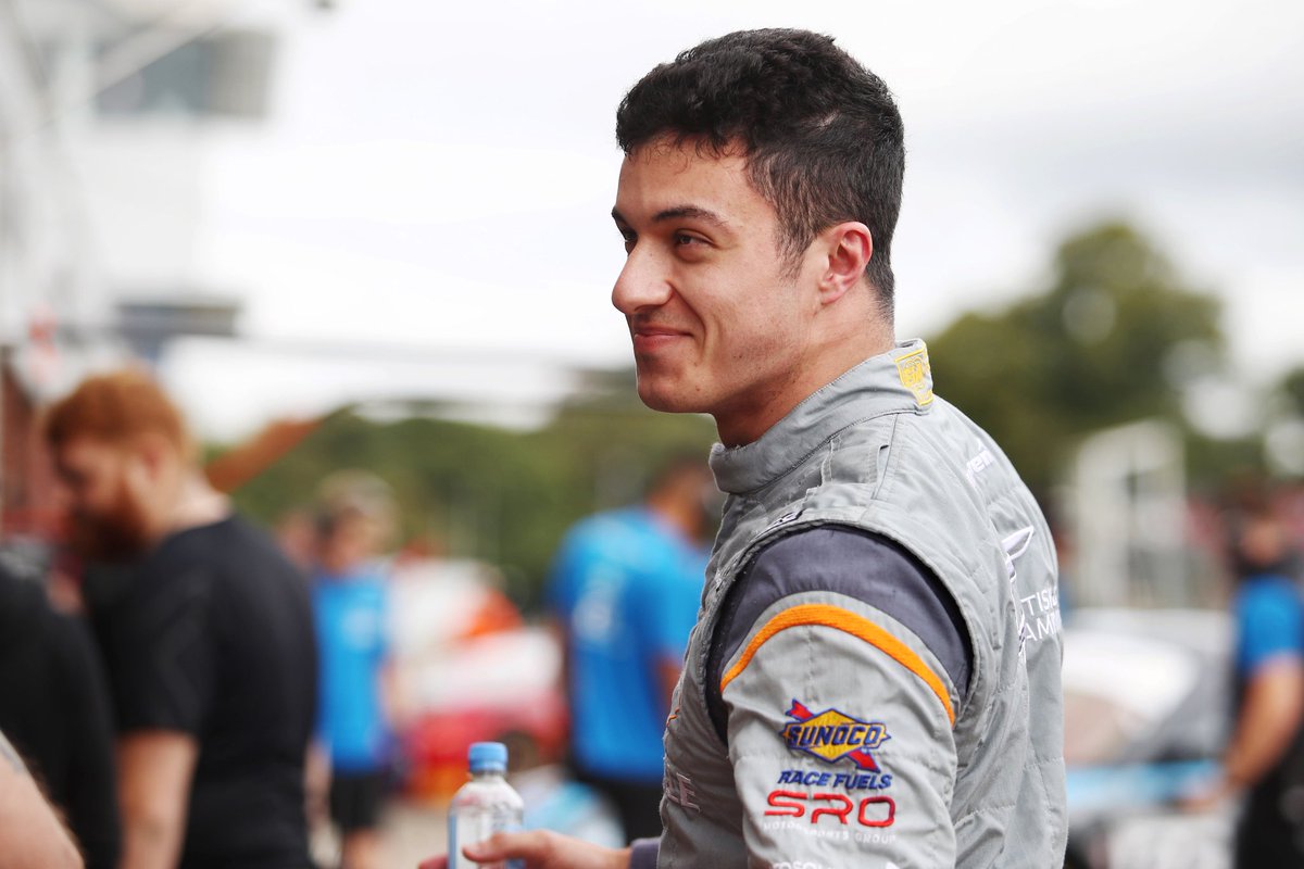 Smile 😆 we're racing next week! 

#ONMT #MDJS #MadeInMorocco #Visitmorocco #BritishGT #RocketMotorsport #GT #Donington #McLarenCustomerRacing #McLaren #DDP21 #TeamRocketRJN