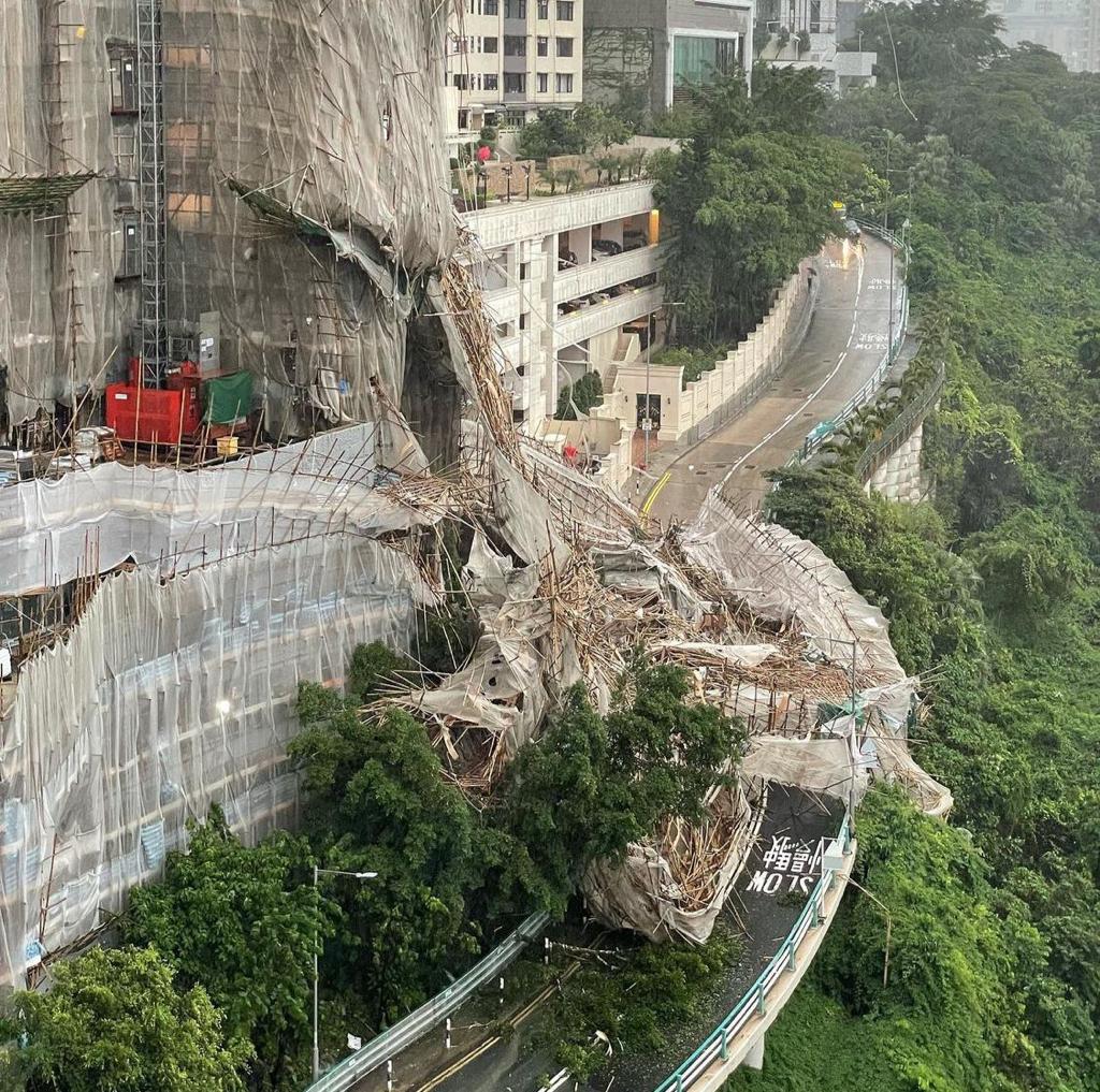 Life is Love and Captain = Lilac 💜🌻🌹 tweet media