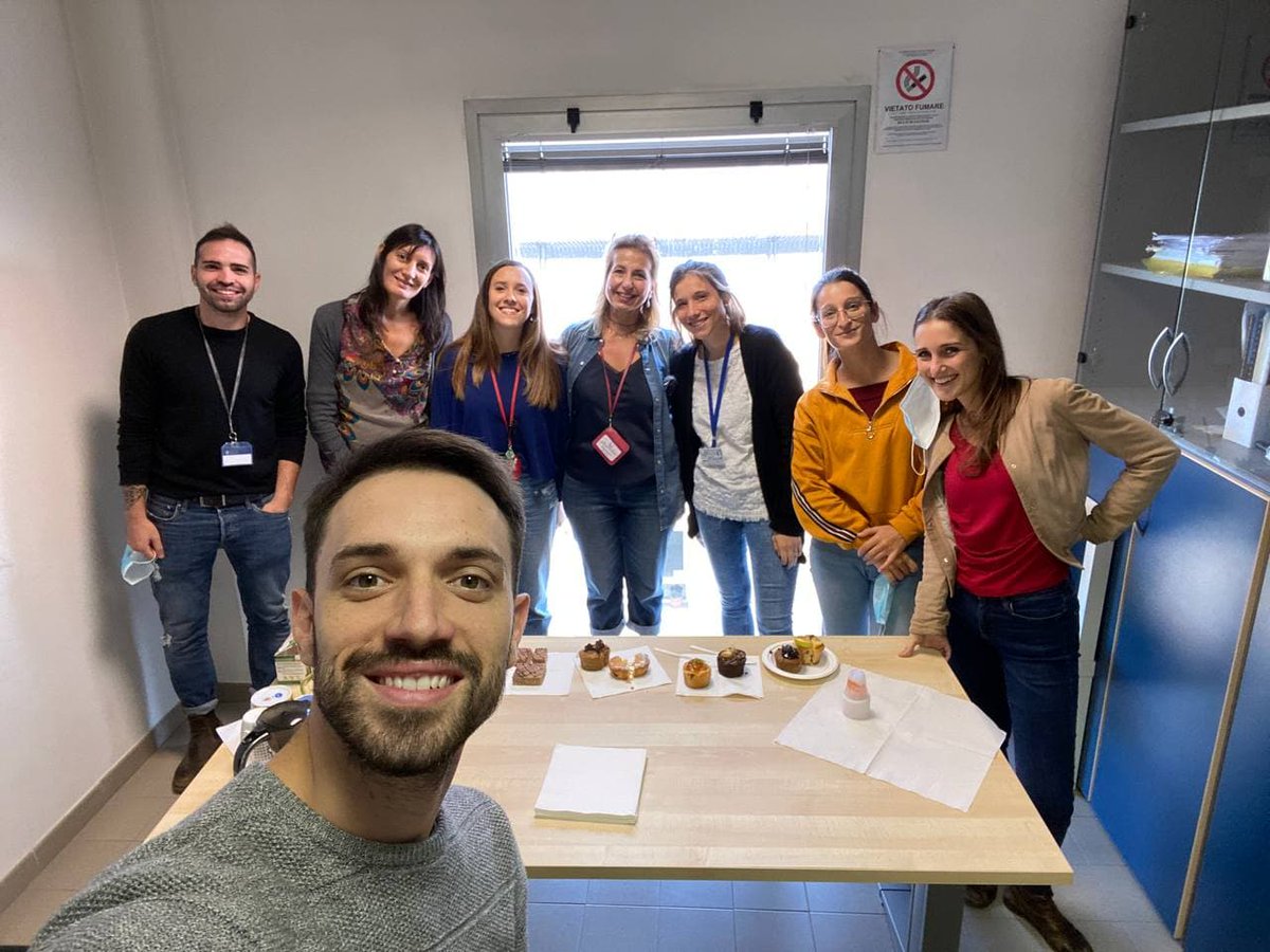 Yesterday surprise birthday party for our big boss <a href="/LaDebby6/">Debora Berti</a> 😃😋
<a href="/UNI_FIRENZE/">Università di Firenze</a>  
#birthdayparty