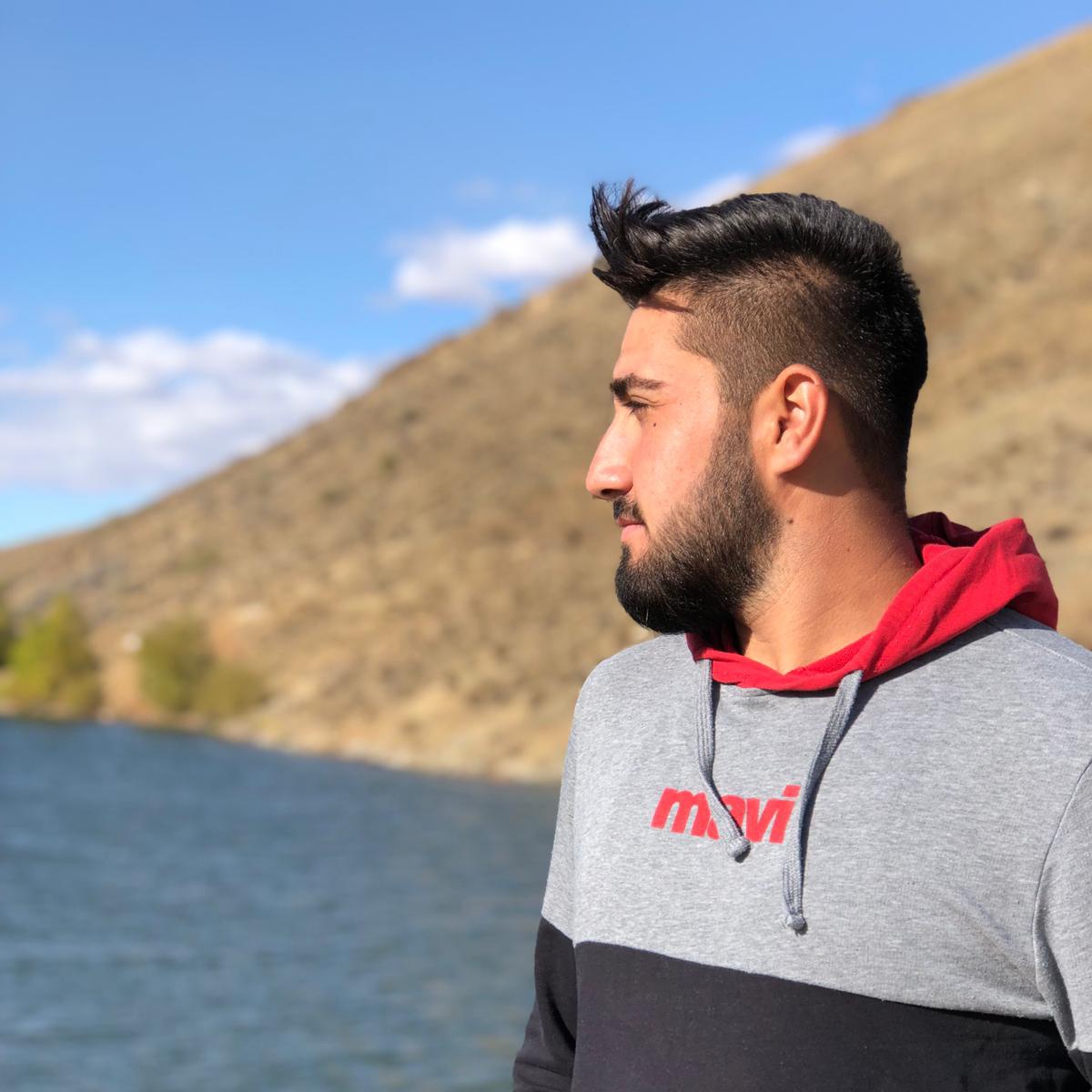 BakiKusmen's tweet photo. #YeniProfilResmi https://t.co/FyGrgFUOvk